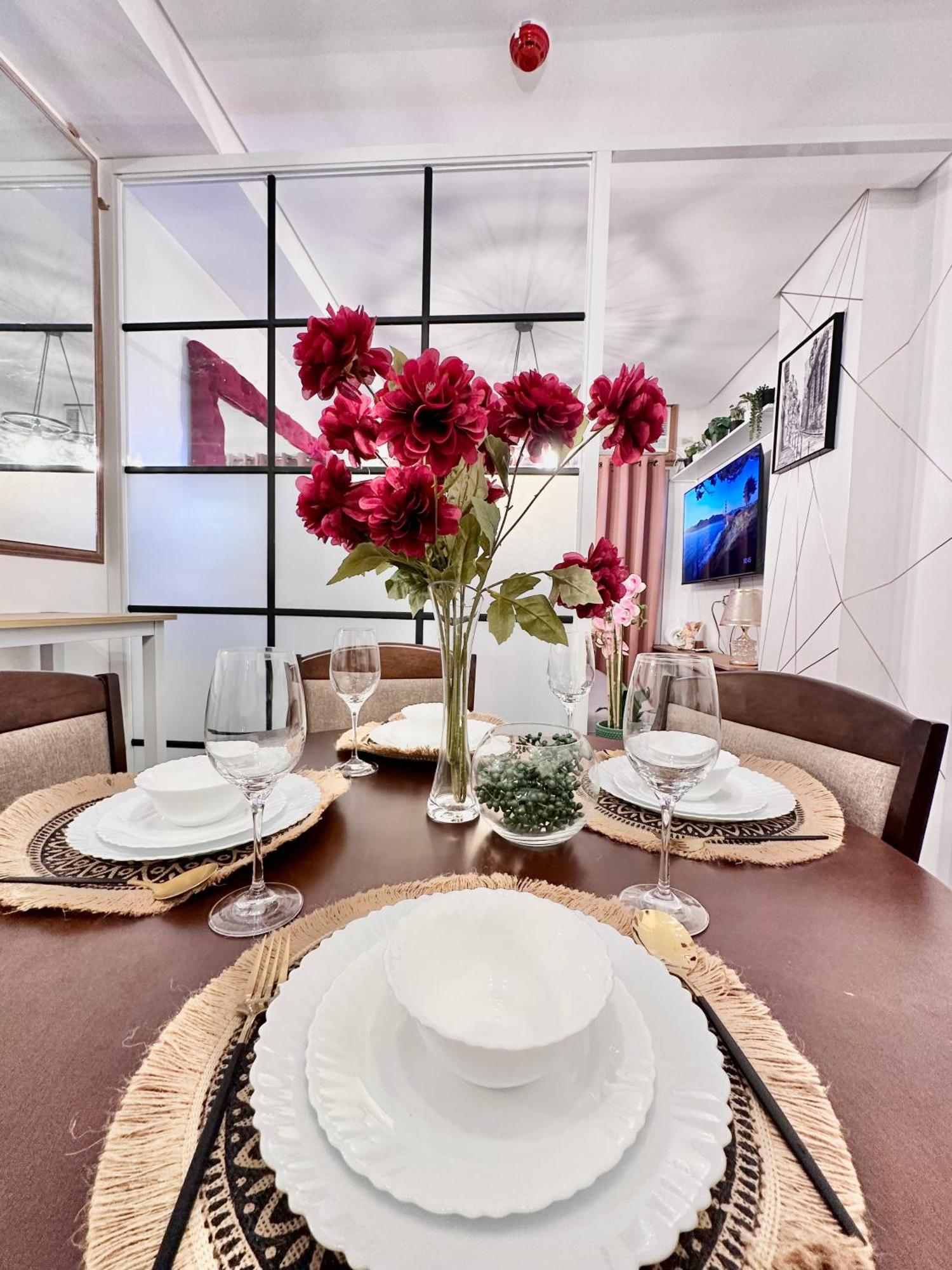 Aesthetic One Bedroom Beside Sm W Pool, Wifi And Netflix Cagayan de Oro Exterior photo