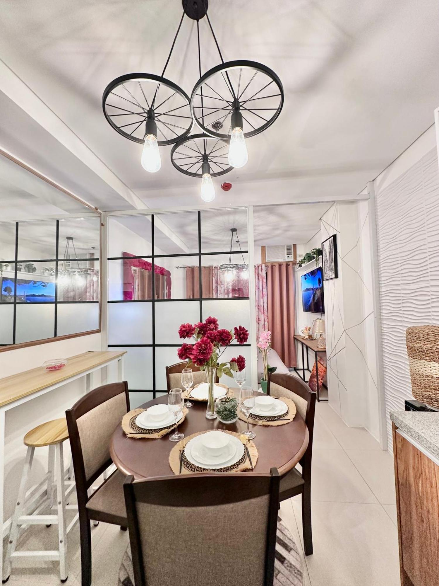 Aesthetic One Bedroom Beside Sm W Pool, Wifi And Netflix Cagayan de Oro Exterior photo